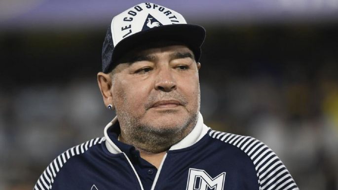 Maradona: subastaron el primer auto del Diez