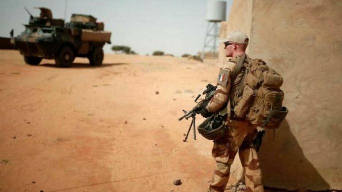 El ejército francés retira tropas de Malí y el gobierno del país africano lo acusó ante la ONU