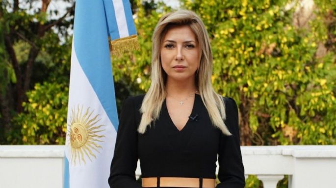 Fabiola Yáñez: los memes sobre su panza falsa