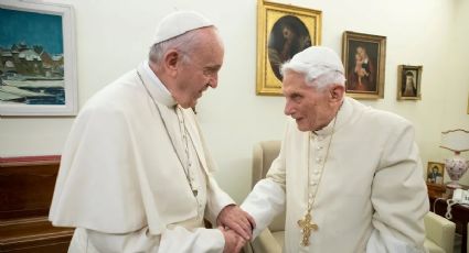 Los católicos lloran la pérdida de uno de los “dos papas”
