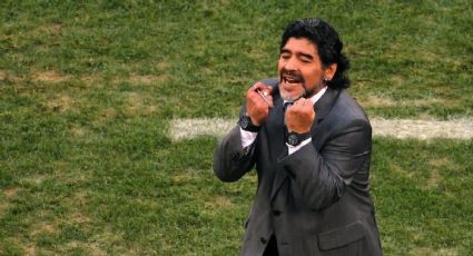Maradona levantó la copa en la final del mundo