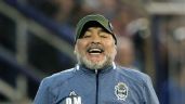La foto de Maradona en la General Paz recibiendo a los jugadores