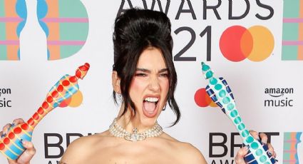 Dua Lipa: el llamativo y arriesgado look en los Brit Awards