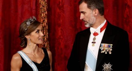 La corona española vuelve a las cenas de gala