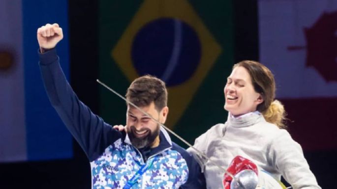 Juegos Olímpicos: le propusieron matrimonio en vivo a la esgrimista argentina
