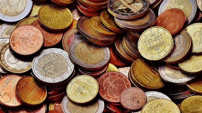 Monedas de 10 pesos en acabado espejo: joyas que alcanzan altos precios en internet