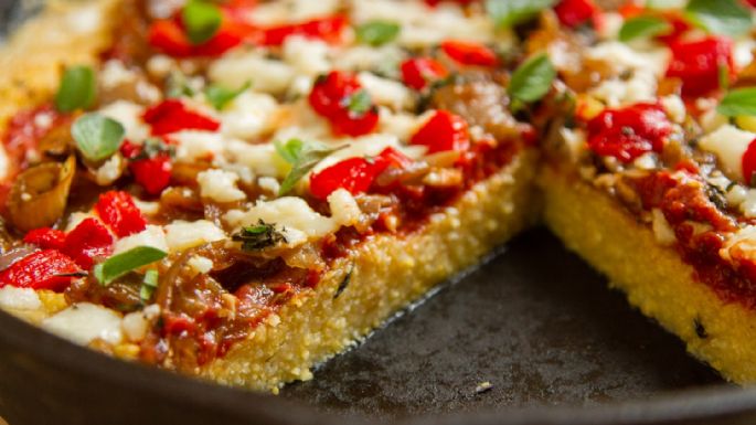 Receta fácil: aprende a preparar pizza de polenta sin TACC como la de la abuela