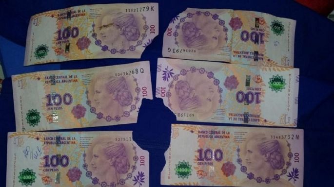 Romper billetes argentinos: la nueva tendencia en auge